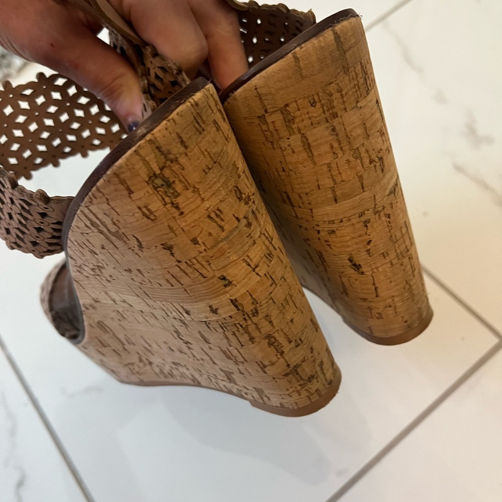 Tory Burch Brown Wedge Sandals with Cork Sole w
Like New, worn twice with box! - Picture 9 of 11